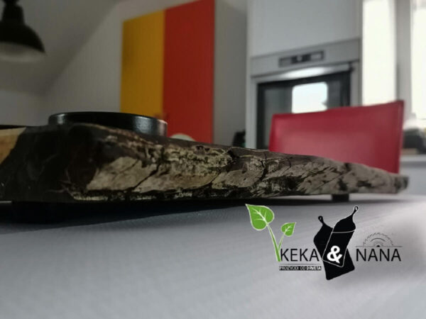 Drvena daska sa činijicama